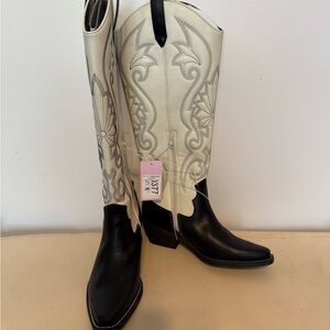 WILD FABLE BLACK & WHITE COWBOY BOOTS NWT